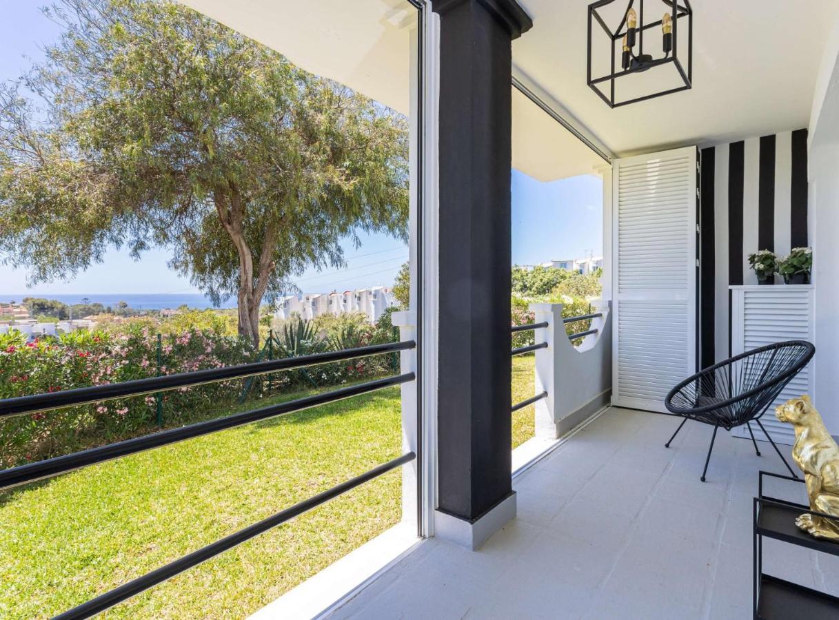 Modern Townhouse With Sea View In Holiday home Marbella